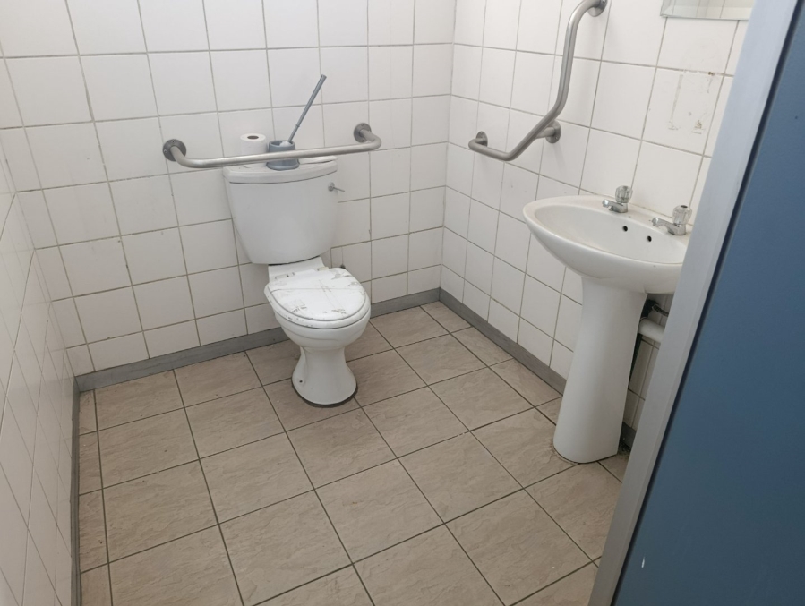 To Let commercial Property for Rent in Oos Einde Free State
